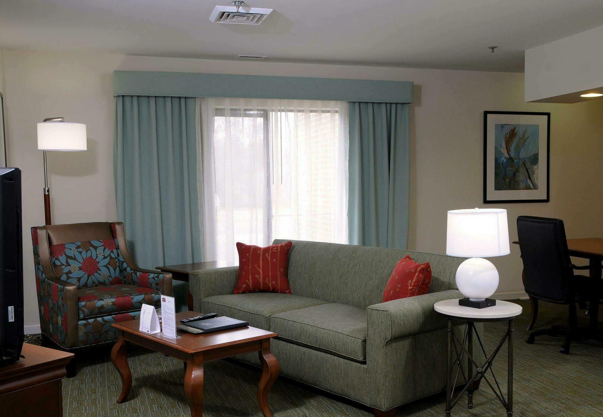 Residence Inn By Marriott Herndon Reston Room photo